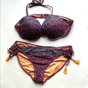 Patterned Bikini  Swim Bathing Suit 2 piece, Size L
Padded halter tie up top.